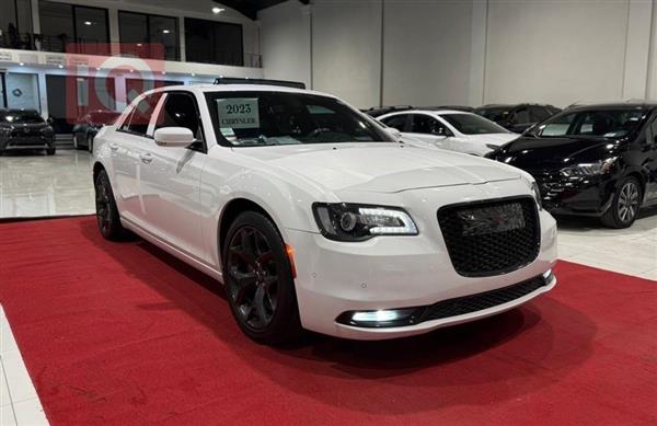 کرایسلەر 300 2023  بۆ فرۆشتن لە عێراق - هەولێر